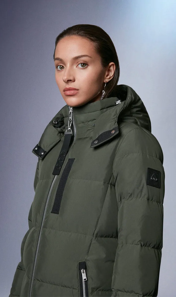 Moose Knuckles Women's Jocada Parka in Army