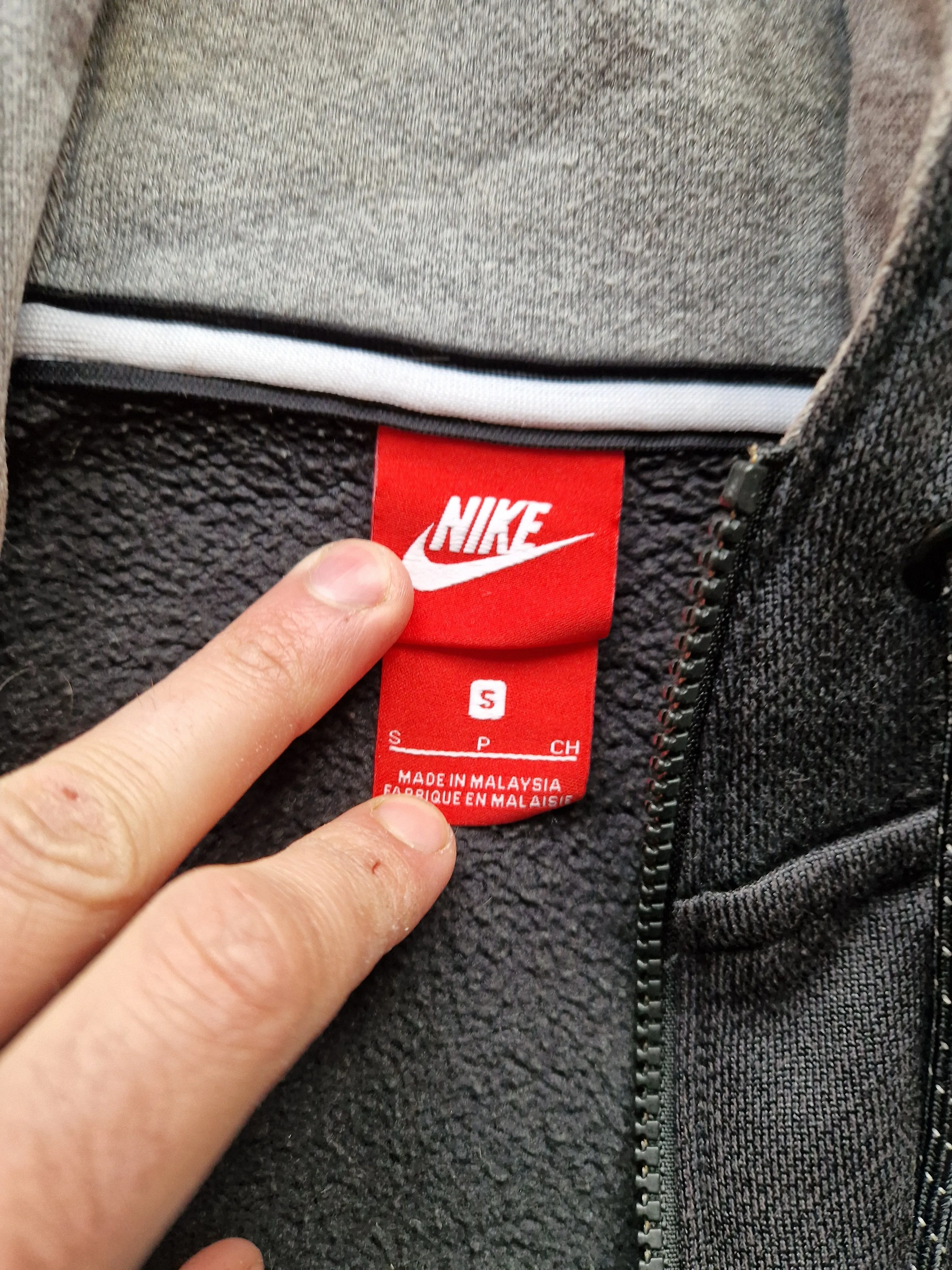 Nike Full Zip Hoodie - Size Small