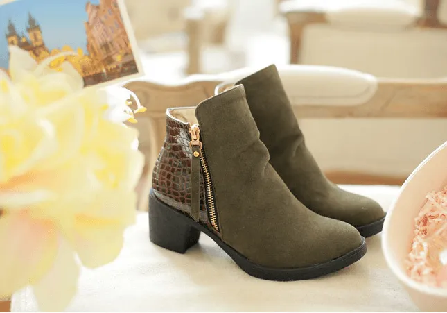 Rough leather low boots