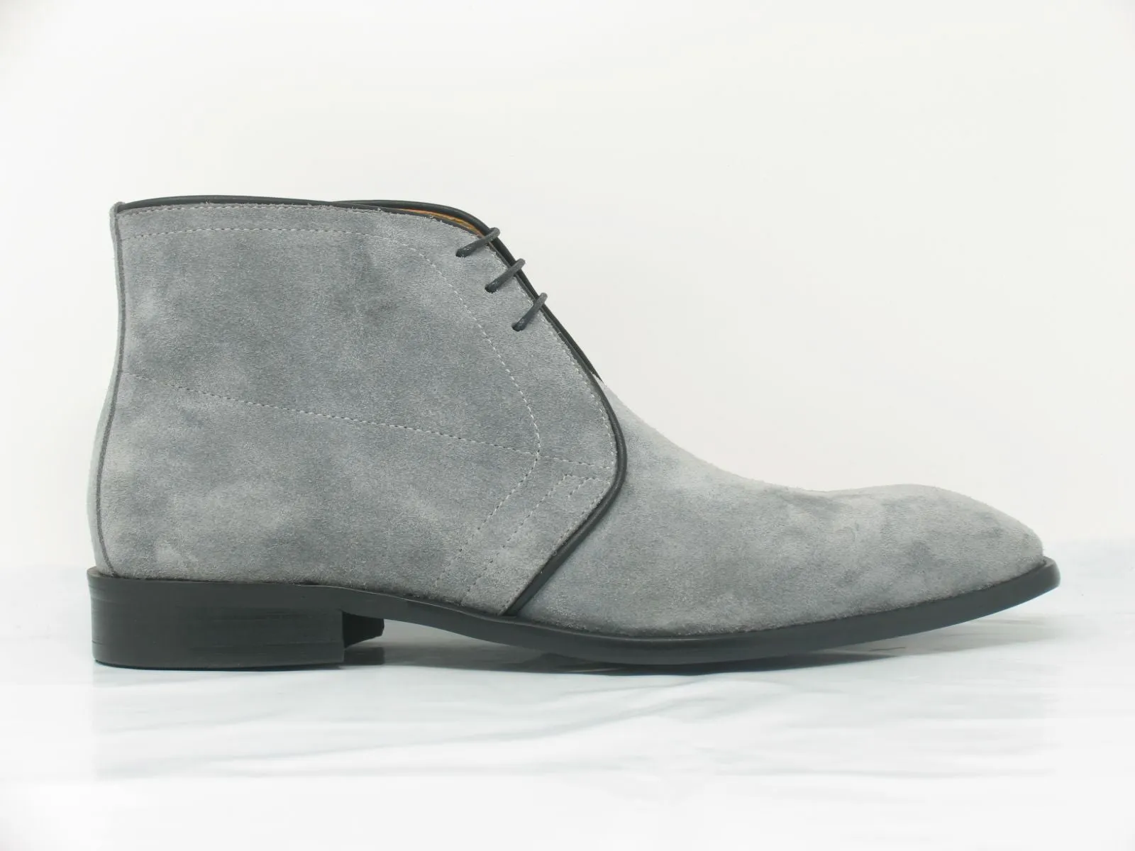 Suede Chukka Boot Grey