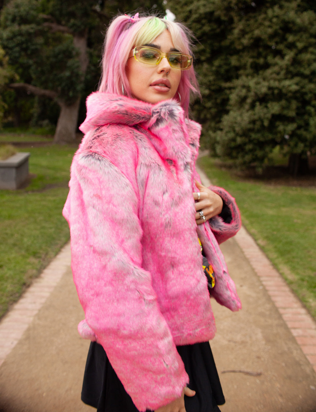 WIZZ FIZZ FAUX FUR JACKET  MADE 4 U 